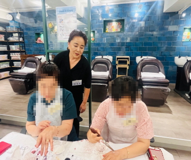 [꾸미기]뷰티산업연구소-2일차_미디어메이크업_윤정민교수_23년7월23일-52759637862.jpg