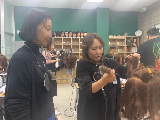 [꾸미기]뷰티산업연구소-1일차_응용드라이와 쇼트헤어커트_10월 21일_최인실-54793392718.jpg