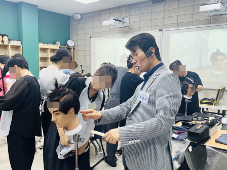 꾸미기_2024뷰산연-특별교육★바버명장의정통이발★_7월28일_김성철-61576742625.jpg