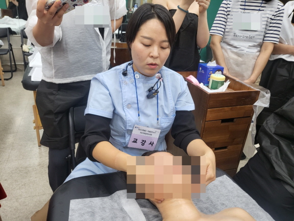 꾸미기_2025뷰산연-2일차_아로마블렌딩과테라피_9월7일_장혜륜-71775723218.jpg