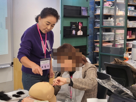 꾸미기_2025뷰산연-2일차_캐릭터별수염분장PBL과정_11월9일_윤정민-73312041588.jpg